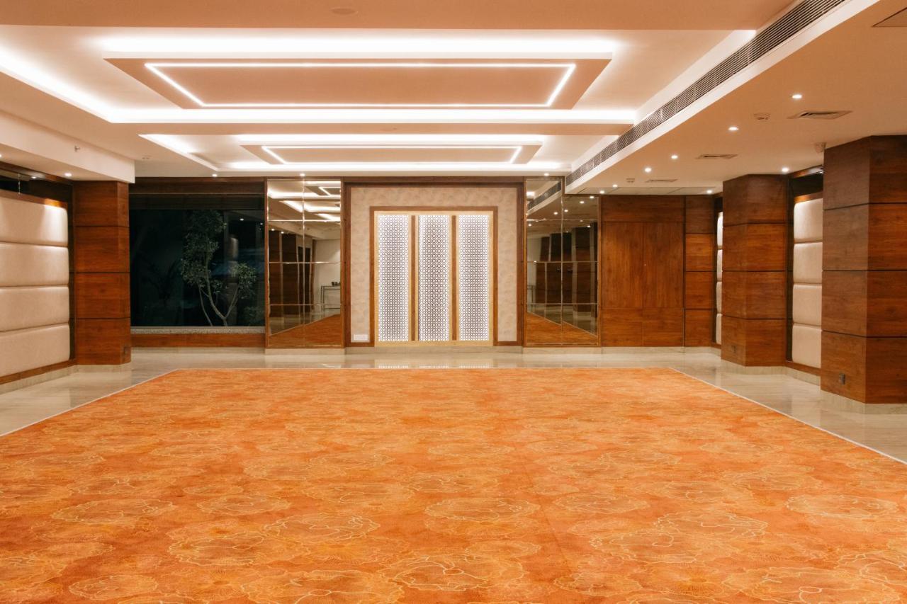 Playotel Premier Vijay Nagar Индаур Экстерьер фото